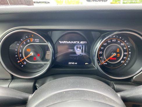 Used 2022 Jeep Wrangler Unlimited Sport AWD/4WD image 23