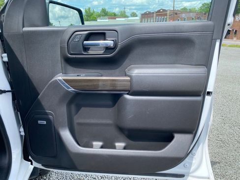 Used 2022 Chevrolet Silverado 1500 LT Trail Boss w/ LT Trail Boss Premium Package AWD/4WD image 21