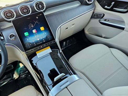 New 2026 Mercedes-Benz GLC 300 4MATIC image 32
