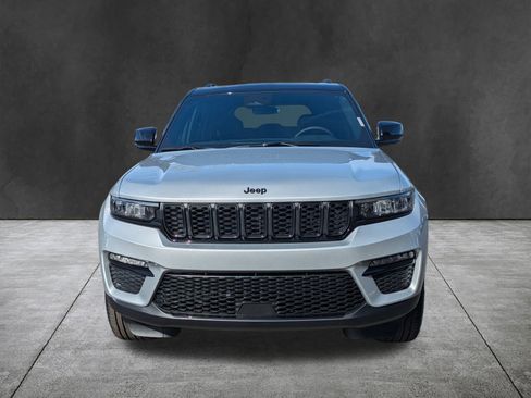 New 2025 Jeep Grand Cherokee Limited image 9