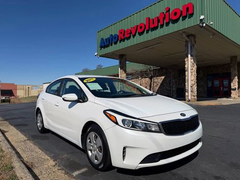 Used 2017 Kia Forte LX w/ LX Popular Package image 1