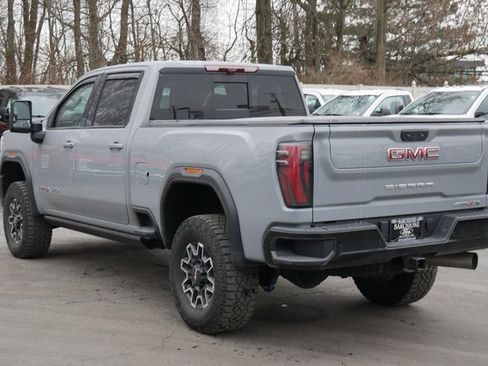 Used 2024 GMC Sierra 2500 AT4X image 10
