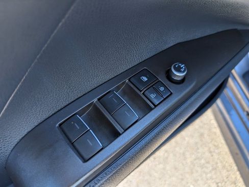 Used 2022 Toyota Camry XSE image 15