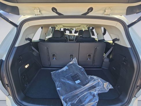 New 2026 Subaru Ascent Limited Bronze image 19