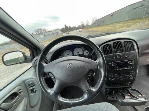 Used 2005 Dodge Grand Caravan SXT w/ Premium Group image 33