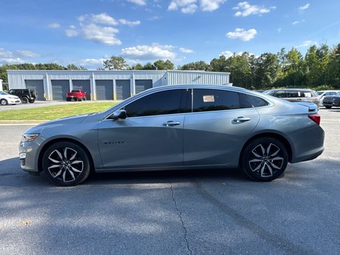 Used 2025 Chevrolet Malibu RS FWD image 8