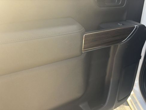 Used 2020 Chevrolet Silverado 1500 RST image 30