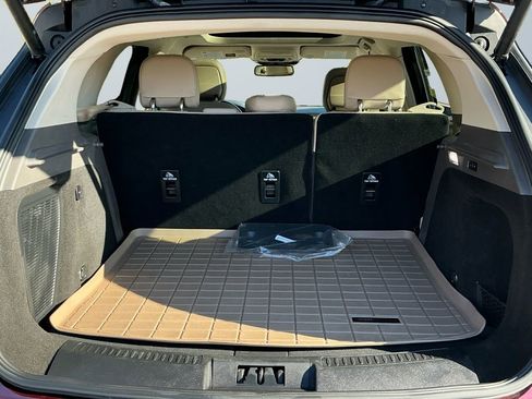 Used 2020 Lincoln Corsair FWD w/ Premium Package image 17