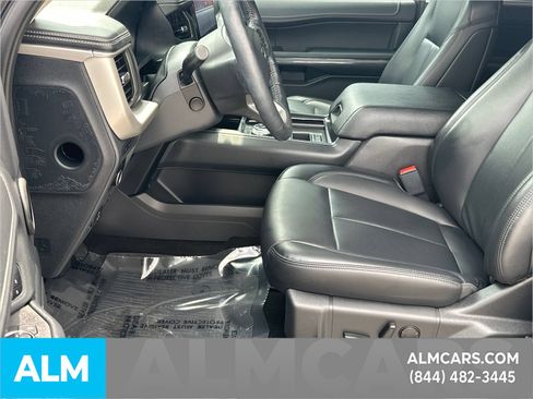 Used 2024 Ford Expedition XLT RWD image 10