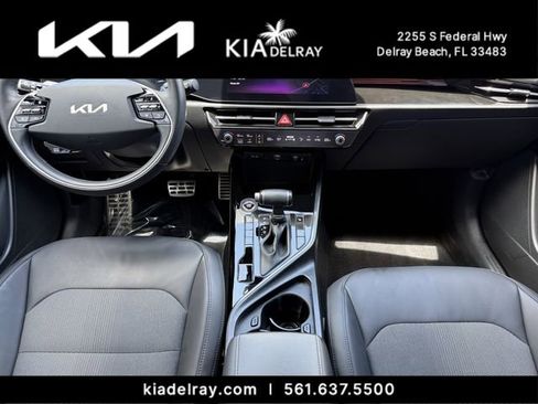 Used 2023 Kia Niro EX Touring FWD image 13