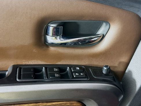 Used 2016 Nissan Titan Platinum Reserve image 20