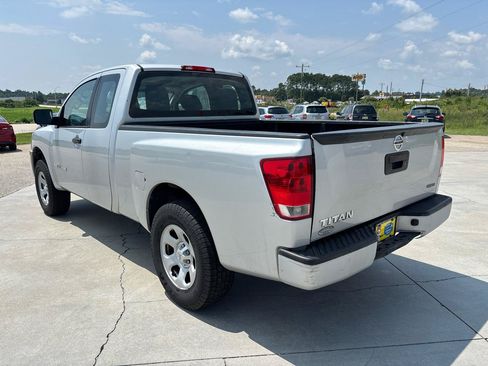 Used 2014 Nissan Titan S RWD image 6