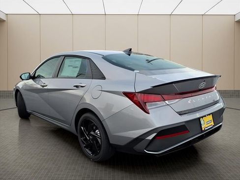 New 2026 Hyundai Elantra Sport FWD image 7