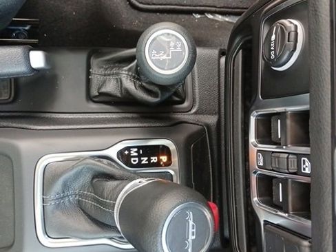 New 2025 Jeep Gladiator Sport image 47