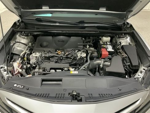 Used 2022 Toyota Camry SE FWD image 8