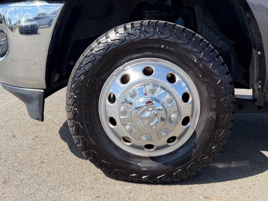 Used 2019 RAM 3500 Laramie AWD/4WD image 10