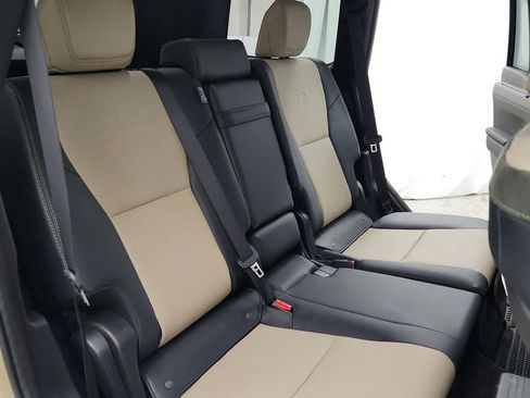 Used 2024 Lexus GX 550 image 42