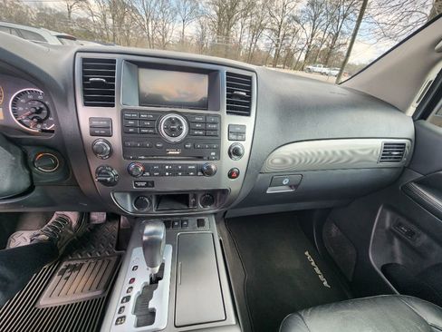 Used 2008 Nissan Armada SE w/ Premium Pkg image 16
