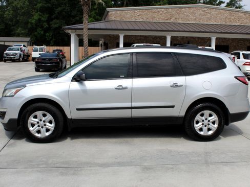 Used 2014 Chevrolet Traverse LS image 4