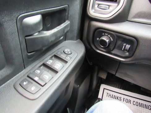 Used 2022 RAM 3500 Tradesman w/ Chrome Appearance Group AWD/4WD image 46