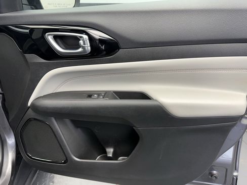 Used 2022 Jeep Compass Limited image 47