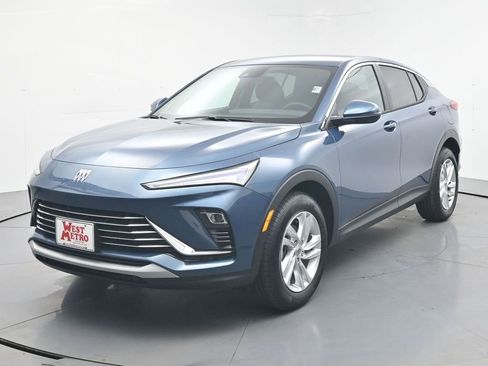 New 2026 Buick Envista Preferred image 1