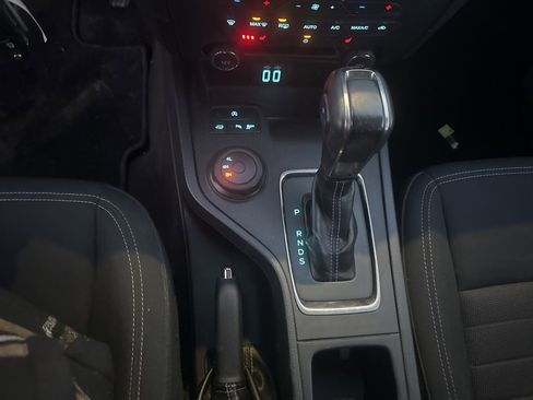 Used 2019 Ford Ranger XLT w/ Equipment Group 302A Luxury image 9