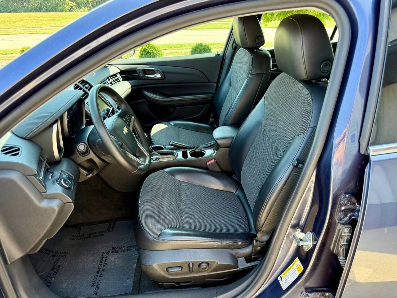 Used 2014 Chevrolet Malibu LT FWD image 10