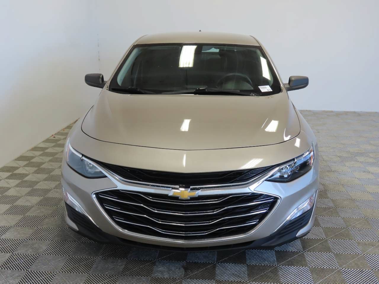 Certified 2024 Chevrolet Malibu LS FWD image 2