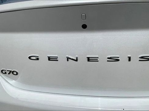 Used 2025 Genesis G70 2.5T image 25