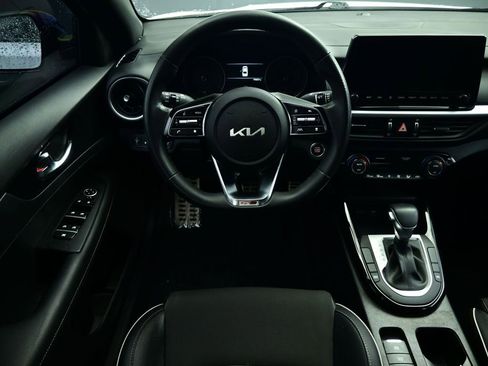 Certified 2024 Kia Forte GT-Line image 5