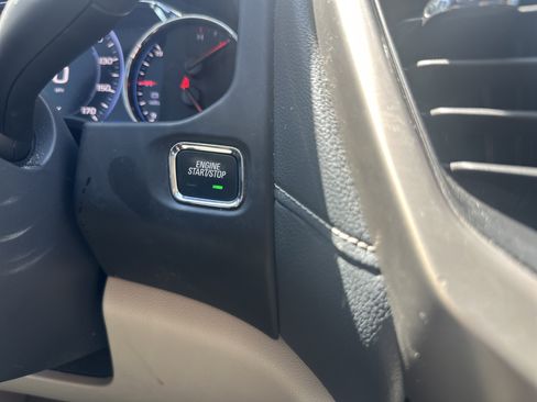 Used 2020 GMC Acadia Denali AWD/4WD image 24