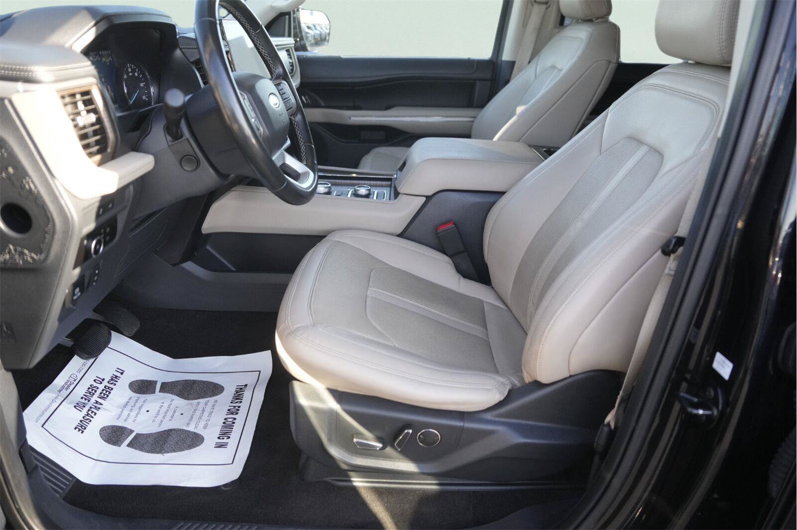Used 2023 Ford Expedition Limited AWD/4WD image 9