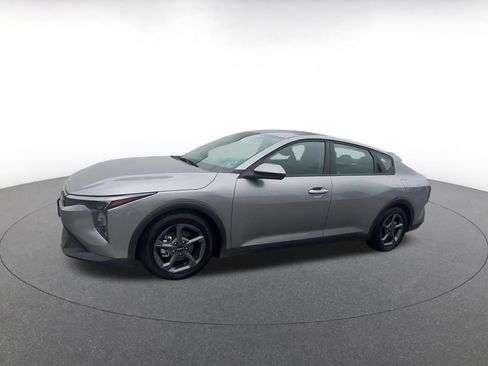 Used 2025 Kia K4 FWD image 8