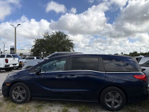 Used 2024 Honda Odyssey EX image 7