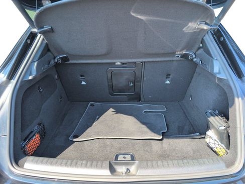 Used 2020 Mercedes-Benz GLA 250 4MATIC image 5