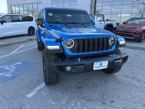 Used 2024 Jeep Wrangler Unlimited Rubicon 4xe image 4
