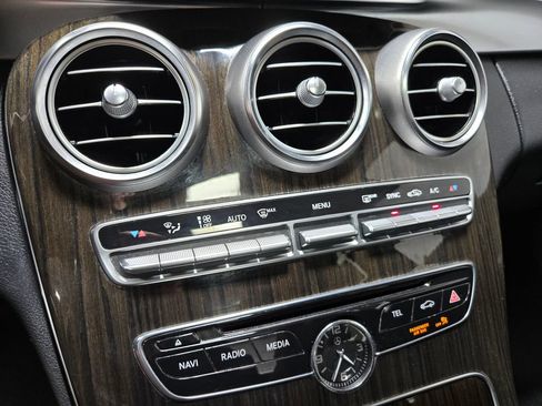 Used 2017 Mercedes-Benz C 300 4MATIC Sedan image 28