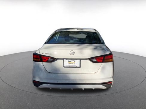 Used 2025 Nissan Altima 2.5 SV image 6