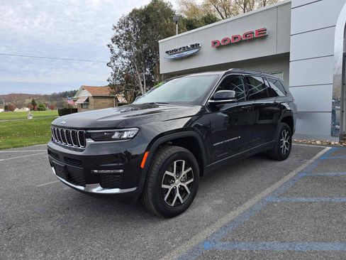 Used 2025 Jeep Grand Cherokee L Limited image 8