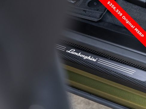 Used 2024 Lamborghini Urus Performante image 32