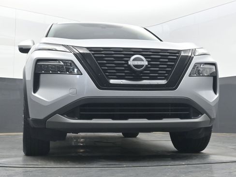 Used 2022 Nissan Rogue SV image 23