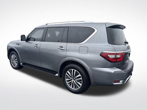 Used 2024 Nissan Armada SL w/ Captain's Chairs Package AWD/4WD image 3