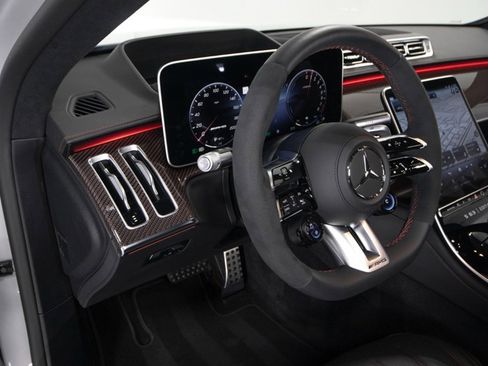Used 2024 Mercedes-Benz S 63 AMG S image 23