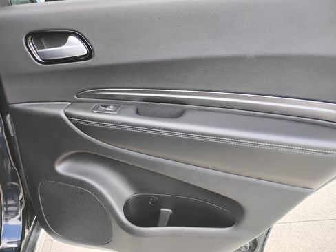 Used 2022 Dodge Durango SXT AWD/4WD image 22