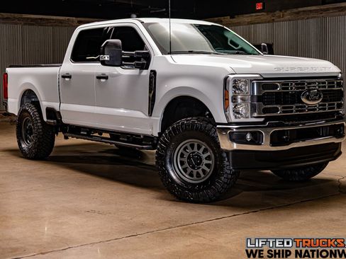 Used 2025 Ford F350 XLT w/ FX4 Off-Road Package image 1