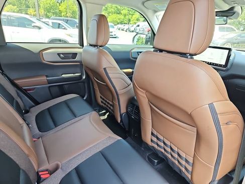 Certified 2025 Ford Bronco Sport Outer Banks AWD/4WD image 11