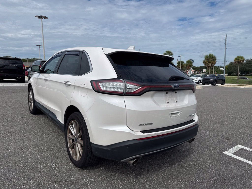 Used 2018 Ford Edge Titanium w/ Equipment Group 301A AWD/4WD image 3