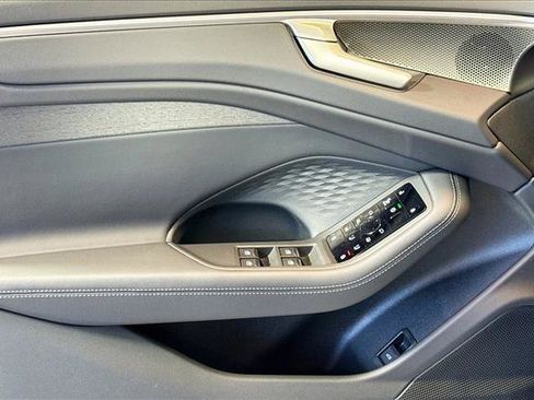 New 2026 Audi A6 Premium Plus AWD/4WD image 15
