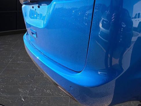 New 2026 Chrysler Pacifica Select w/ S Appearance Package image 34